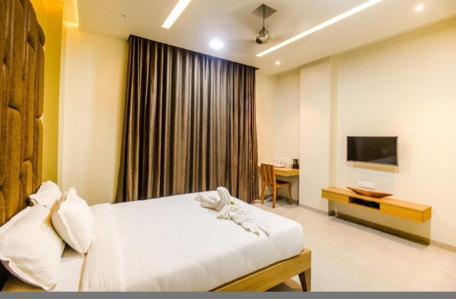 Elite Boutique Hotel Satara Exterior foto